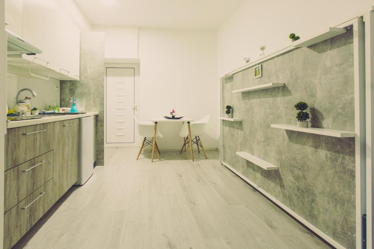 Hristovi Apartments สโกเปีย ภายนอก รูปภาพ