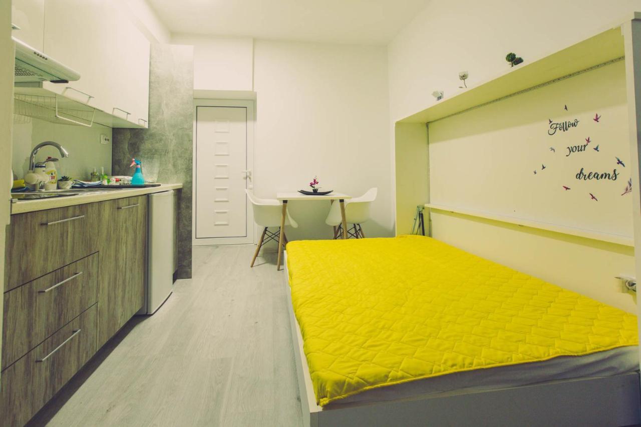 Hristovi Apartments สโกเปีย ภายนอก รูปภาพ